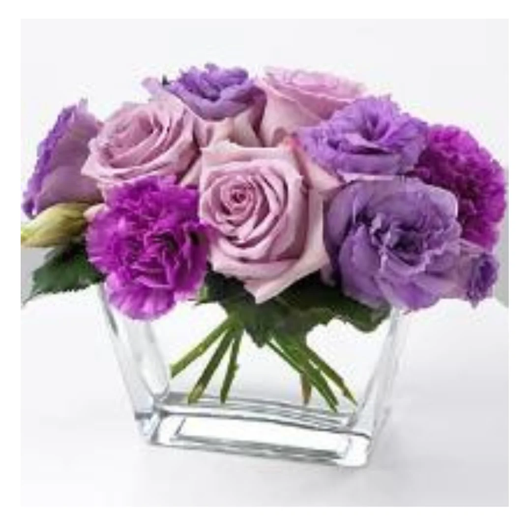 Dubai Glass vase with lilac flowers Dubai